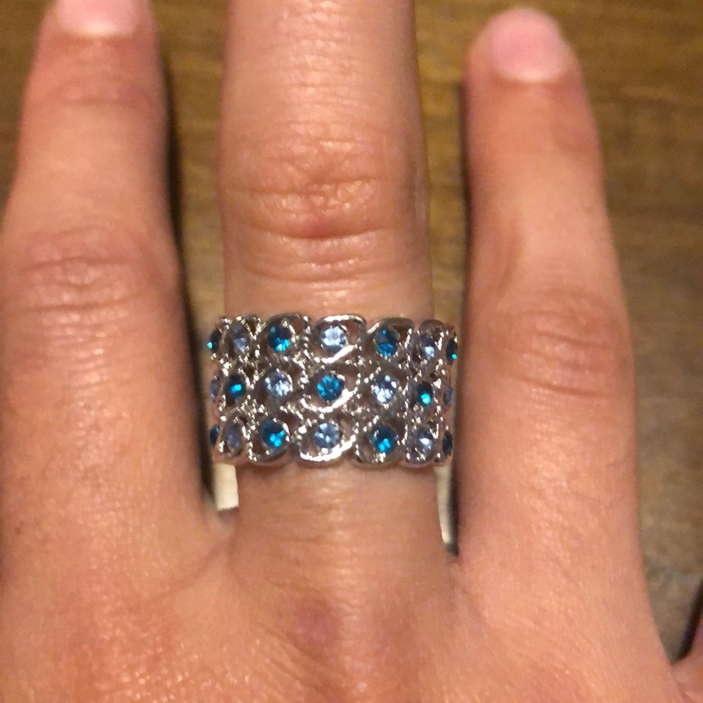 Fashion ring